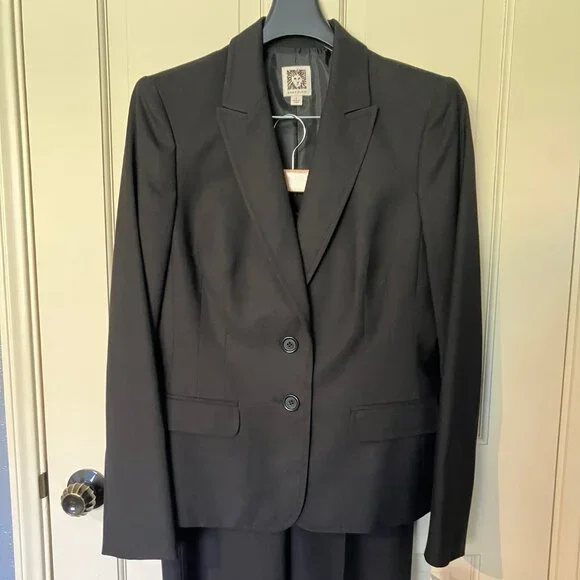 Anne Klein 2 pc Black Suit - Picture 9 of 15
